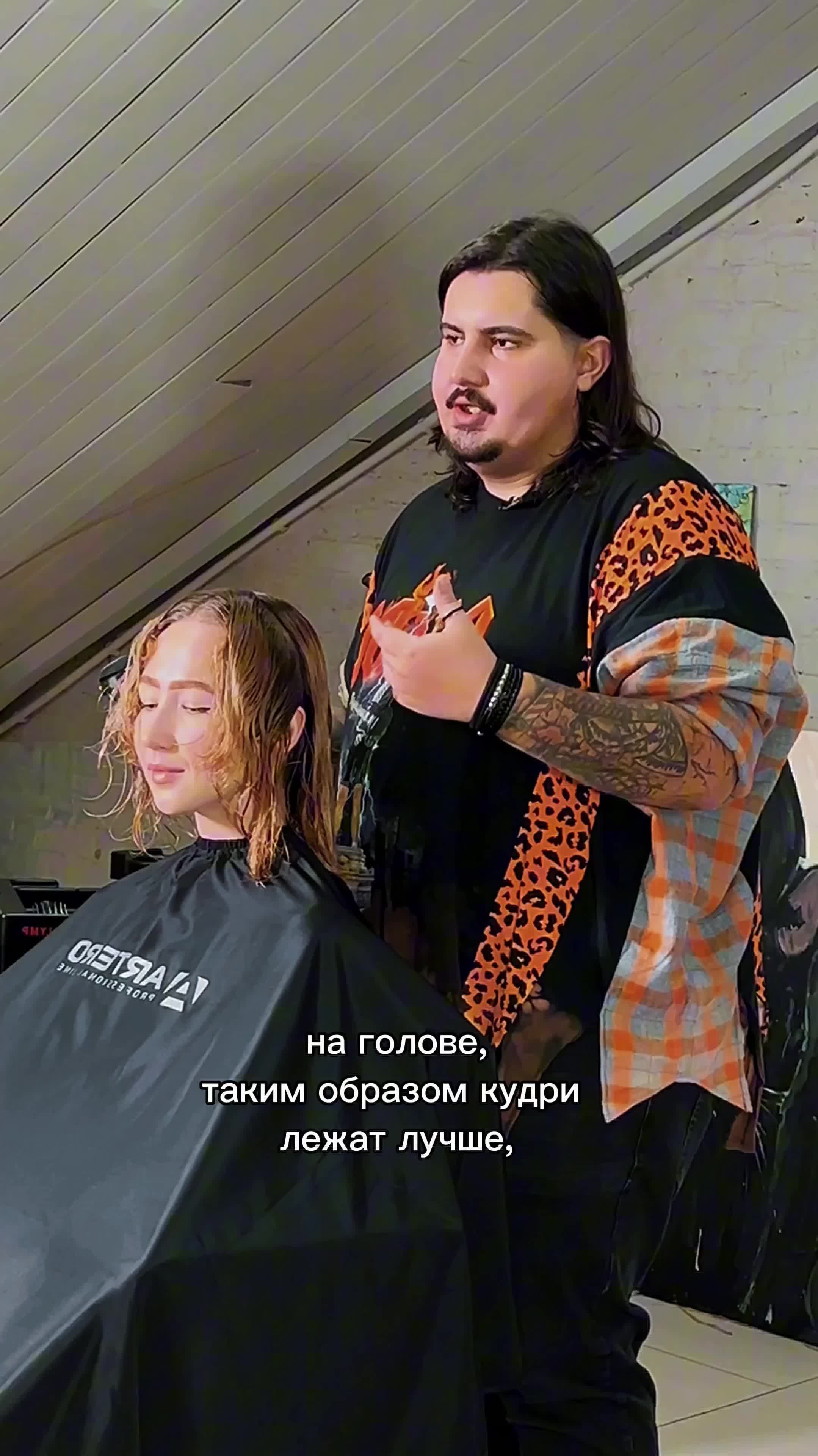 Крещение мальчика. Крещение в городе. Можно ли стричься на крещение ответ священника. Крестильная обрядность. Пострижение волос в таинстве крещения.