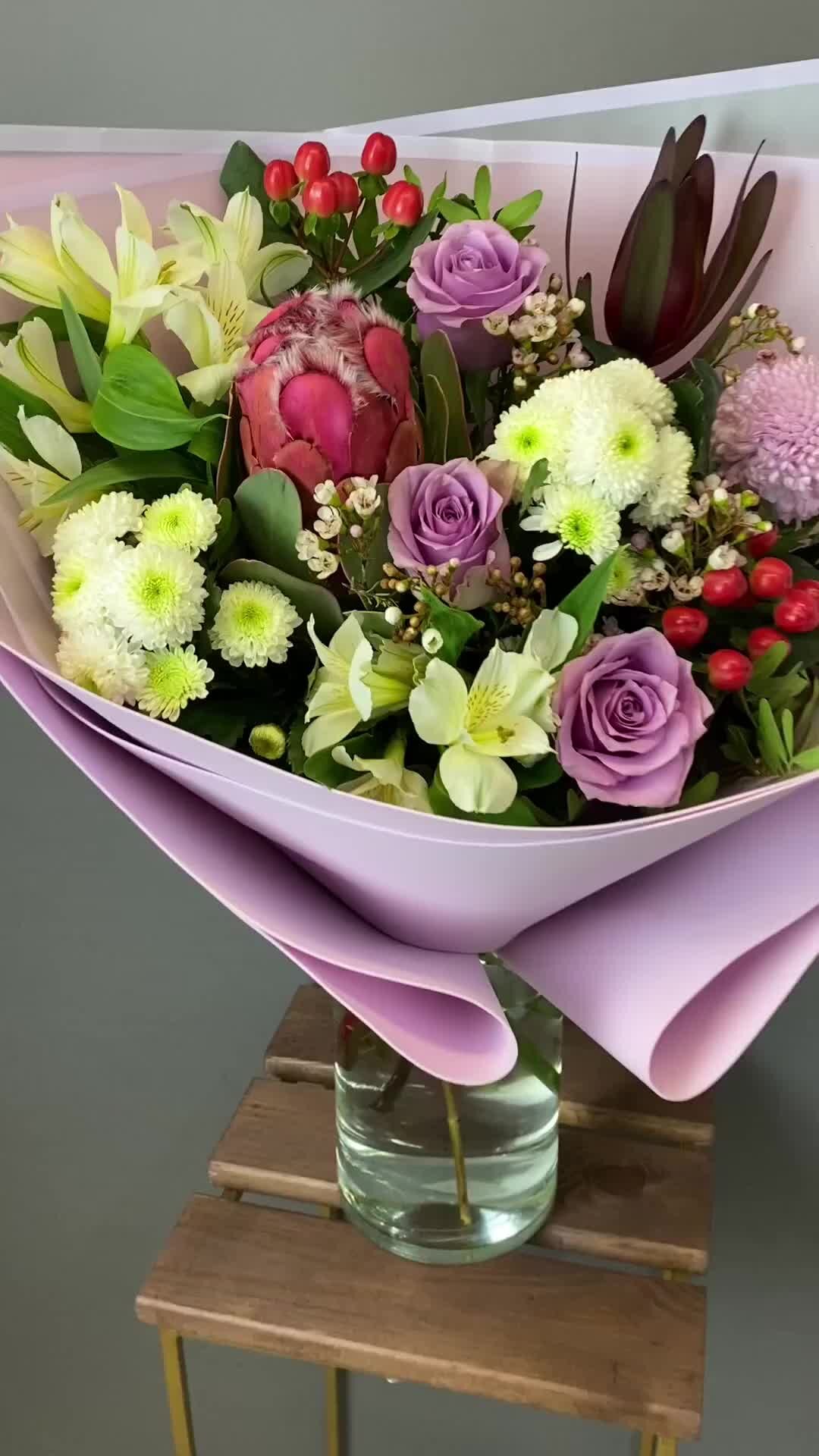 сон цветок. к чему снится фото с цветами. сон в цветах. сон приснился букет цветов. цветы розы букет нежные красные.