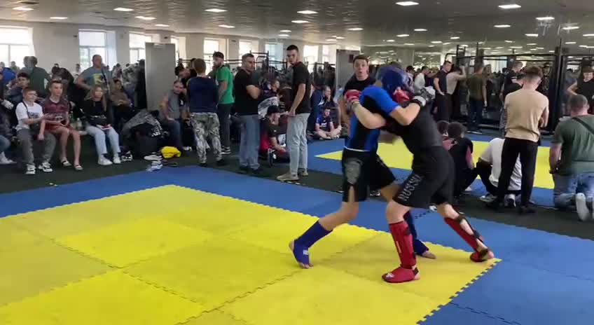 Бои без правил таганрог участник. Легион бойцовский клуб ростов. Легион мма ростов на дону. Легион таганрог. Русский легион таганрог.