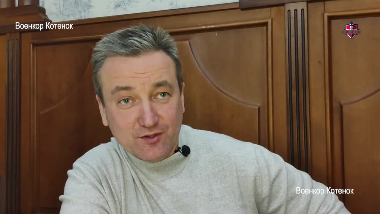 отлично чем будете заниматься. спортивная девушка с часами. фитнес цитаты. мотивация для похудения. занимайся спортом.