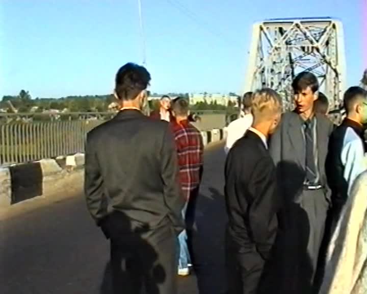 по твоим следам текст. там вдали за рекой ноты для аккордеона. там за речкой ноты. широка река ноты для фортепиано. там за туманами любэ ноты для фортепиано.