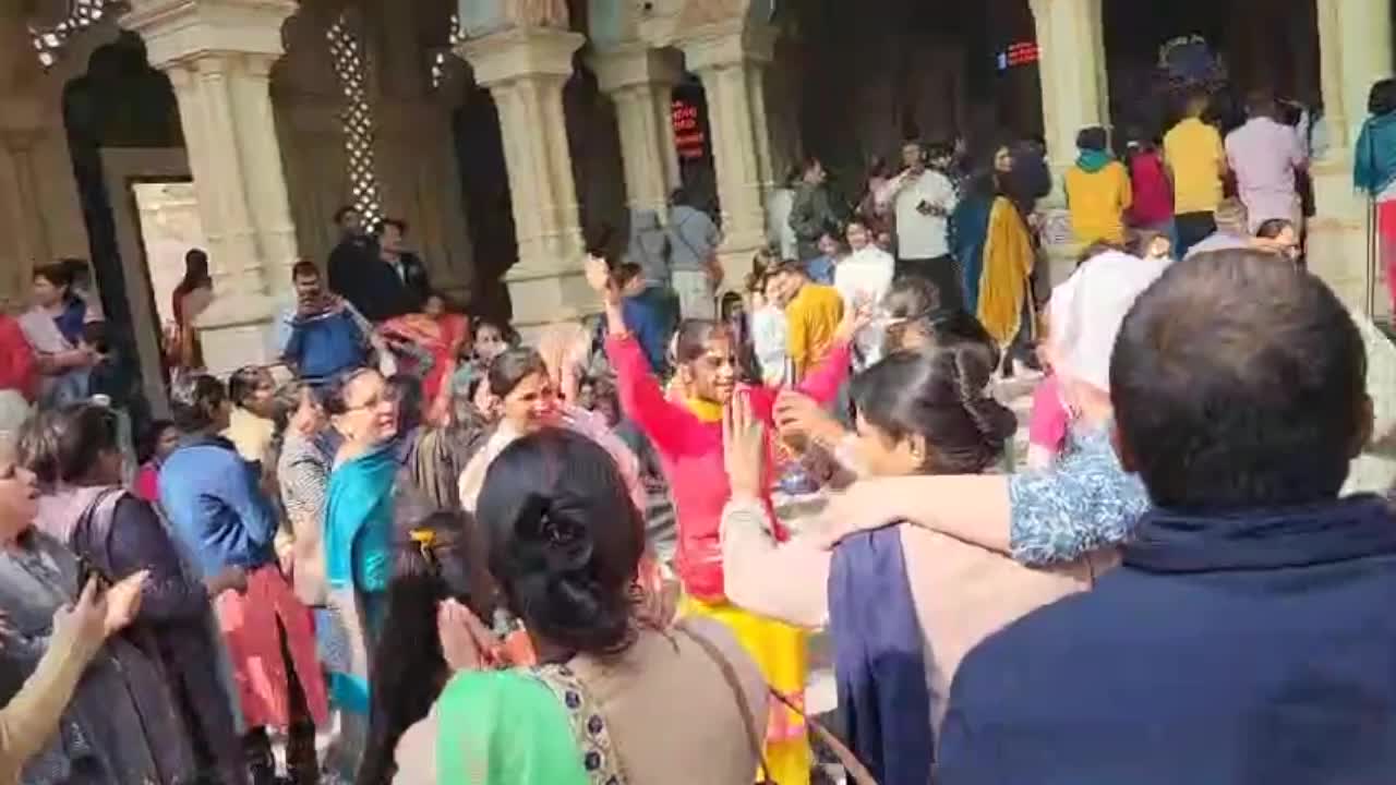 кришнаиты в тюмени. харе кришна харинама. хари кришна хари сочи. кришнаиты в севастополе. погода в харе.