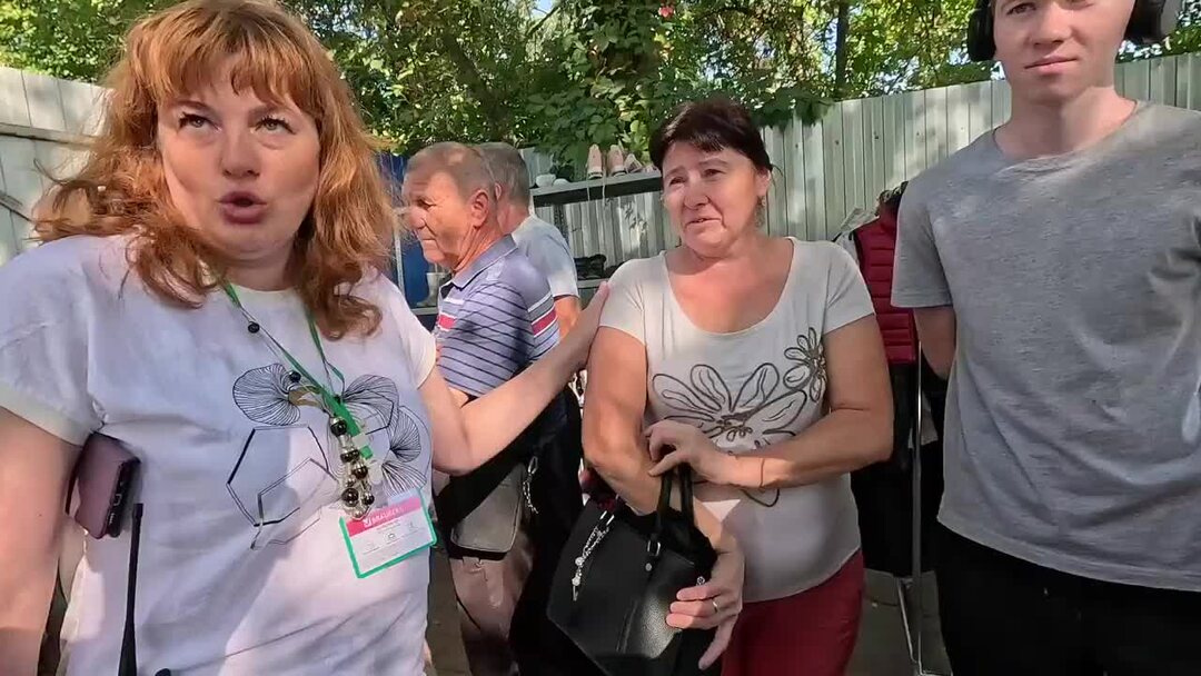 Истинная близость. Вопрос прикол. Цитаты о деньгах и бизнесе. Каждый получает то что заслуживает. То не будет получать.