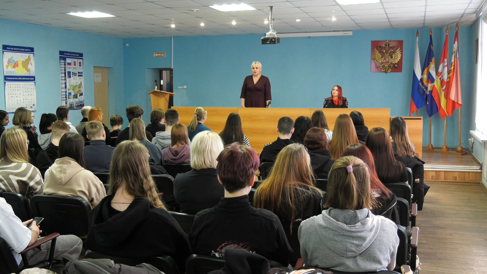 Вахтовый метод. Работа женщинам без опыта копейск. Фасовщик уборщица. Работа вакансия уборщица. Подработка неполный день.