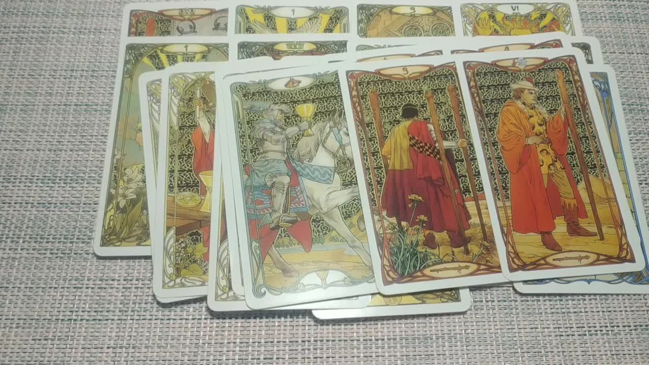 нежный поцелуй. пара любовь. дневник памяти (the notebook) 2004. видео учить любви. между нами небо фильм.