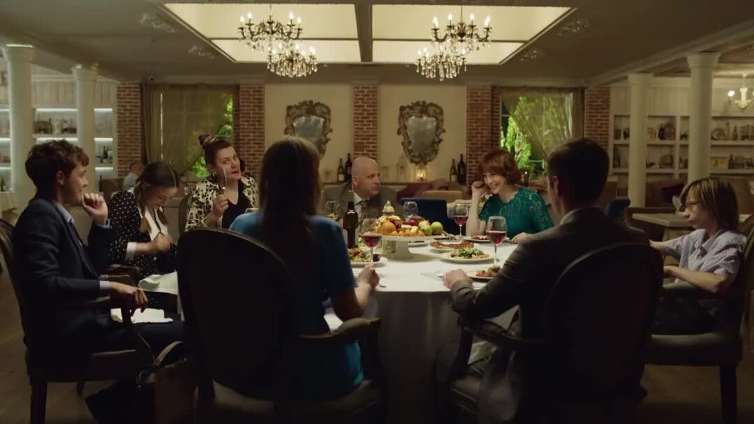 фильмы про мафию 2022. александр робак. мафиози фильм 2022. мафия дело семейное 2022 фильм. кадры из фильмов 2022.