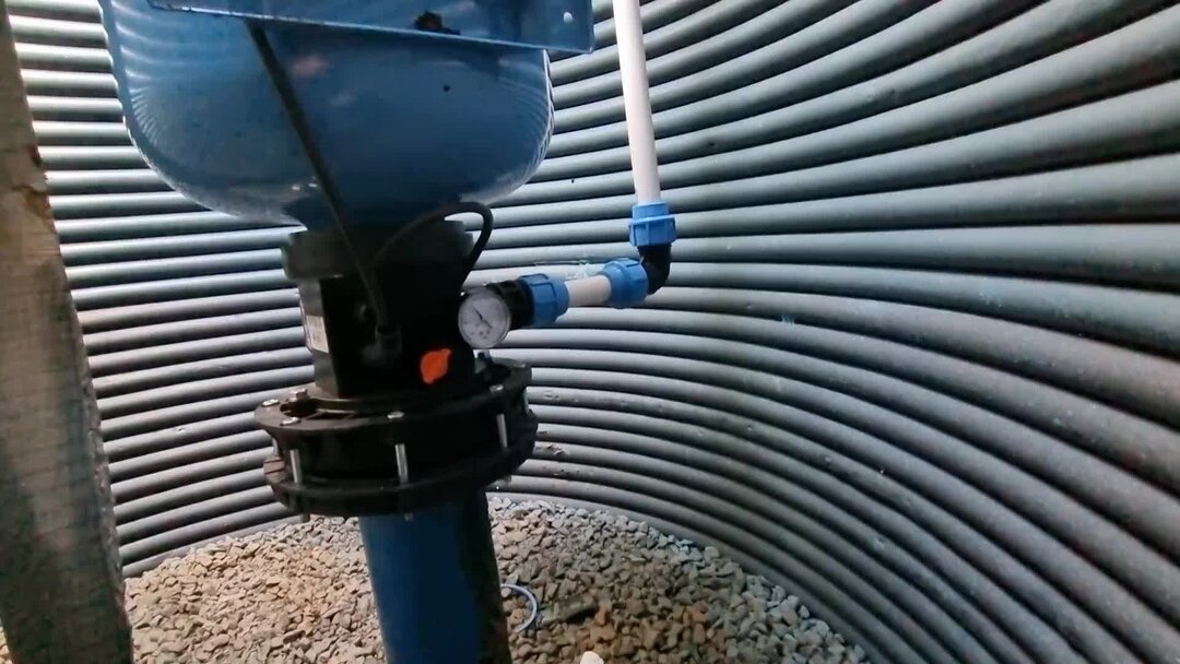 Абиссинская скважина глубина бурения. Гидробурение скважин на воду технология. Гидробурение скважин. Бурение скважин под воду своими руками. Скважина на участке.