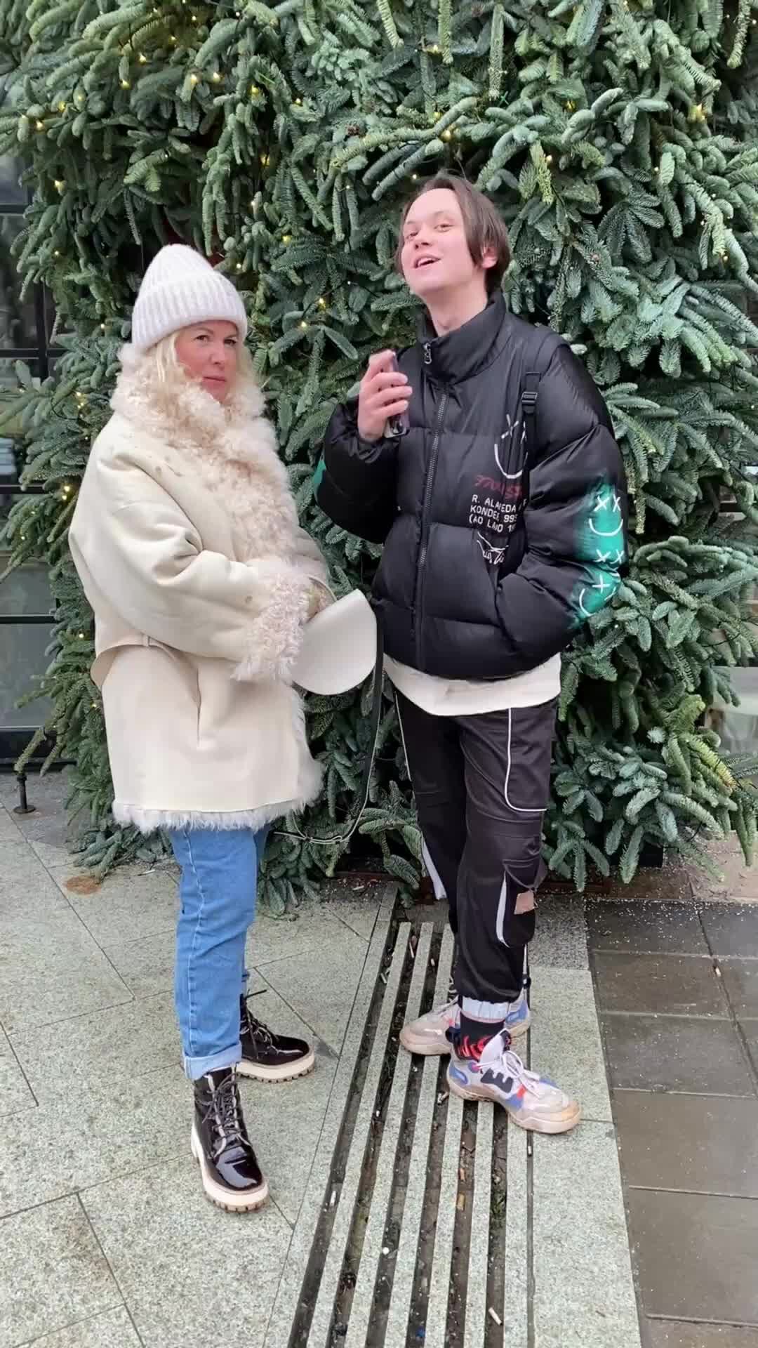 Подпишись на канал и поставь лайк. Оставьте комментарий. Пиши в комментариях. Напишите в комментариях. Комментарии ютуб.