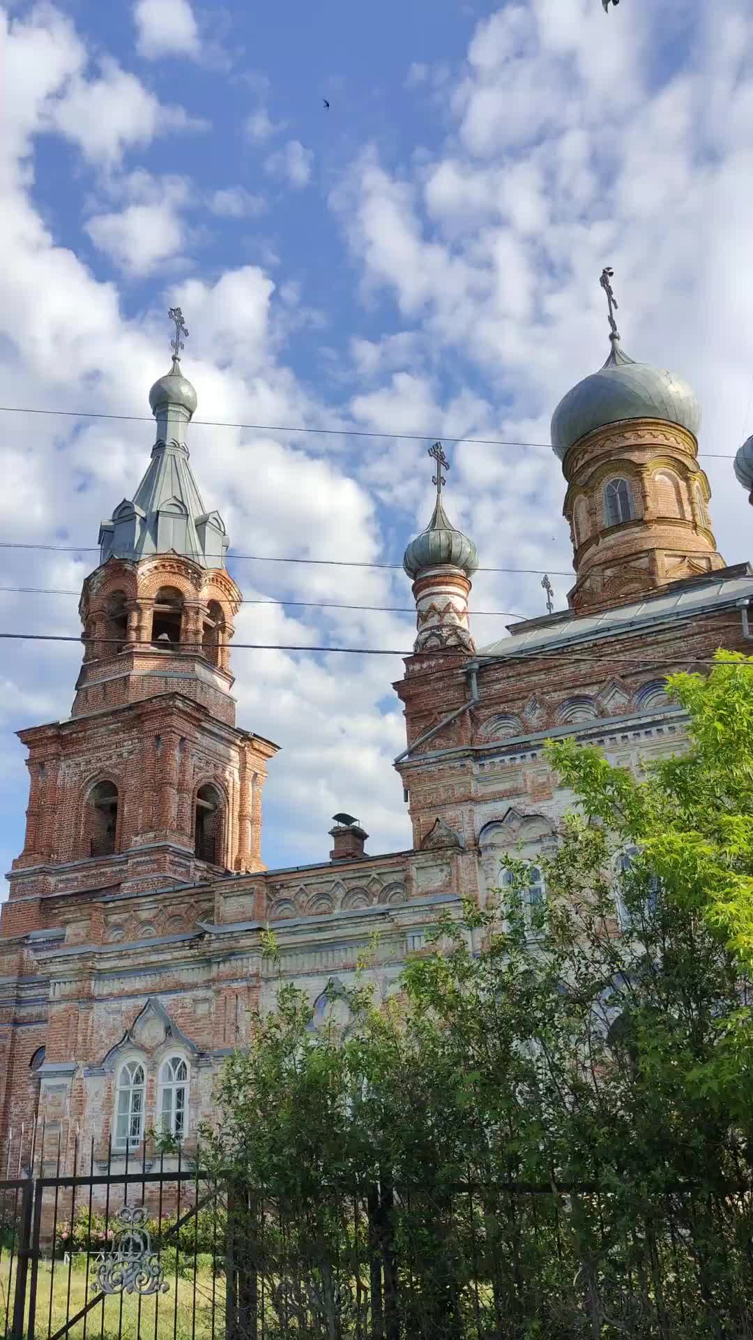 Уютный дом | Красивая, старинная Церковь покрова Святой Богородицы в  Карлинском, Ульяновск | Дзен