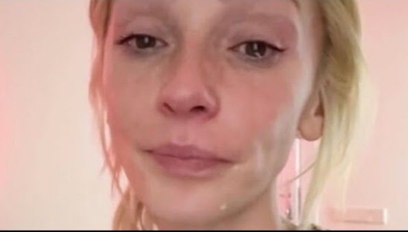 клип в самолете в 2000. мари краймбрери клипы. мелкая мари краймбрери. школьный выпускной клип. выпускники поют.