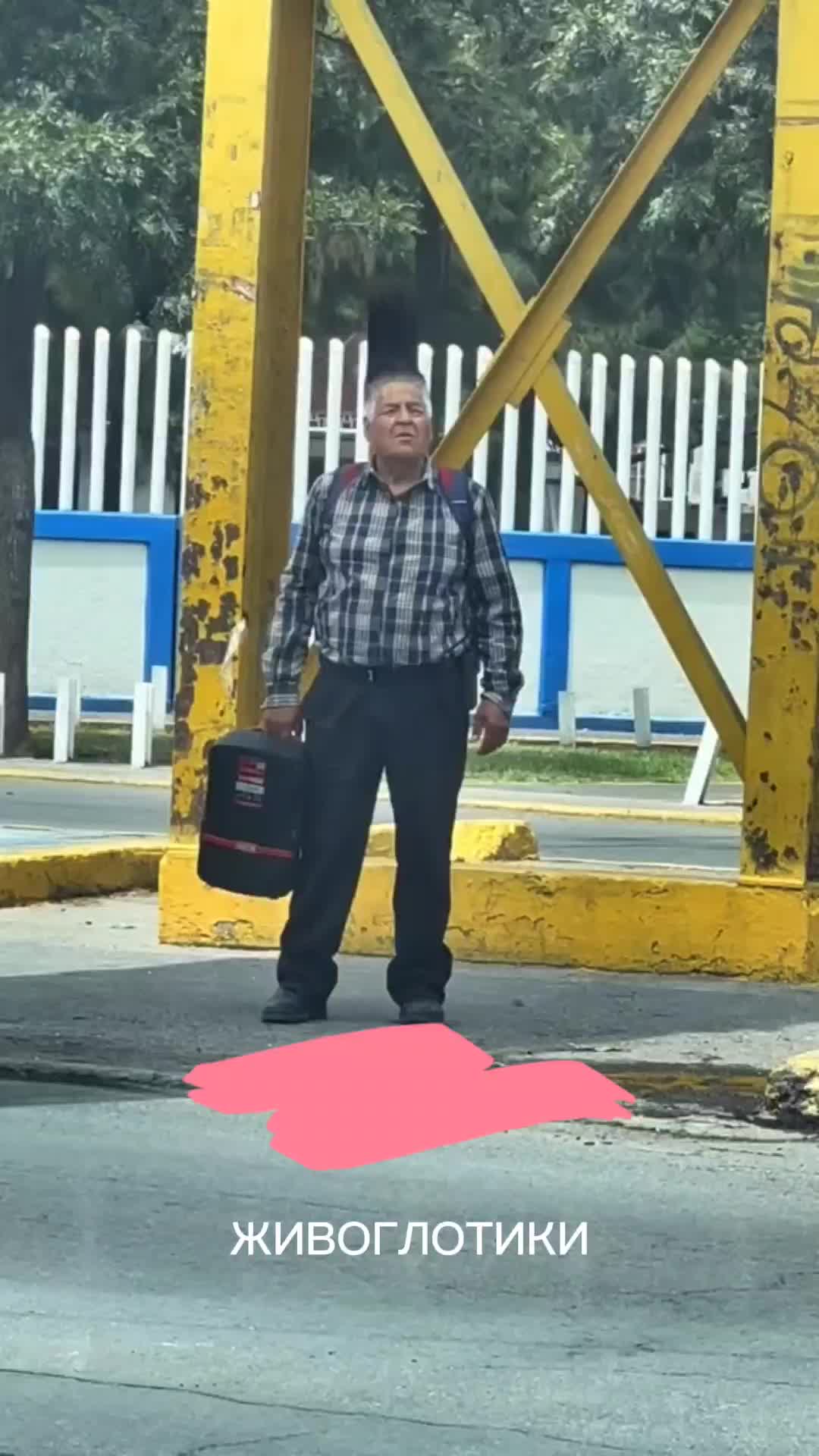 Образ деревенского мужика. Деревня без парней. Красивый сельский парень. Парень в деревне. Парень из деревни.