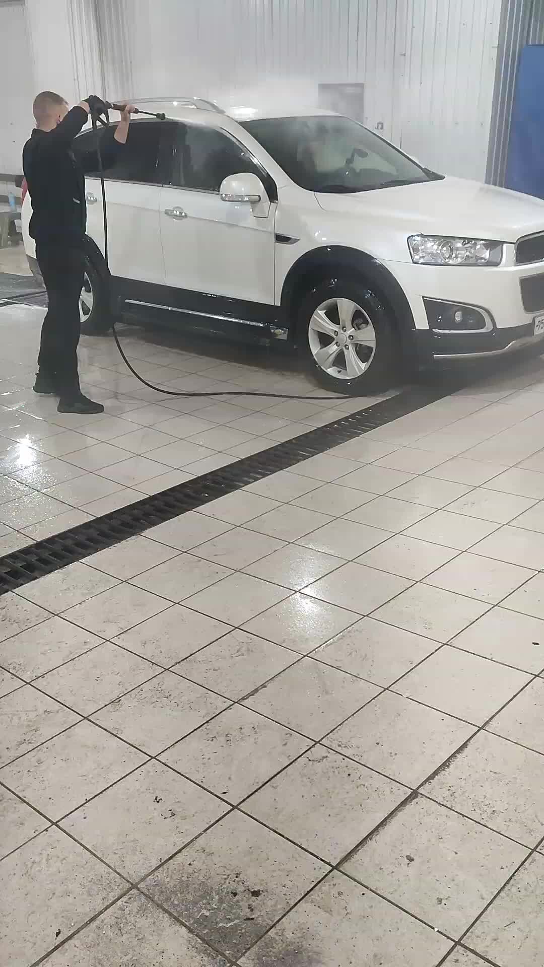 Автомойка высокого давления. Робот мойка бриз стандарт. Мойка автомобиля вручную. Аппарат высокого давления hd 6/15 m. Мойка машины на участке.