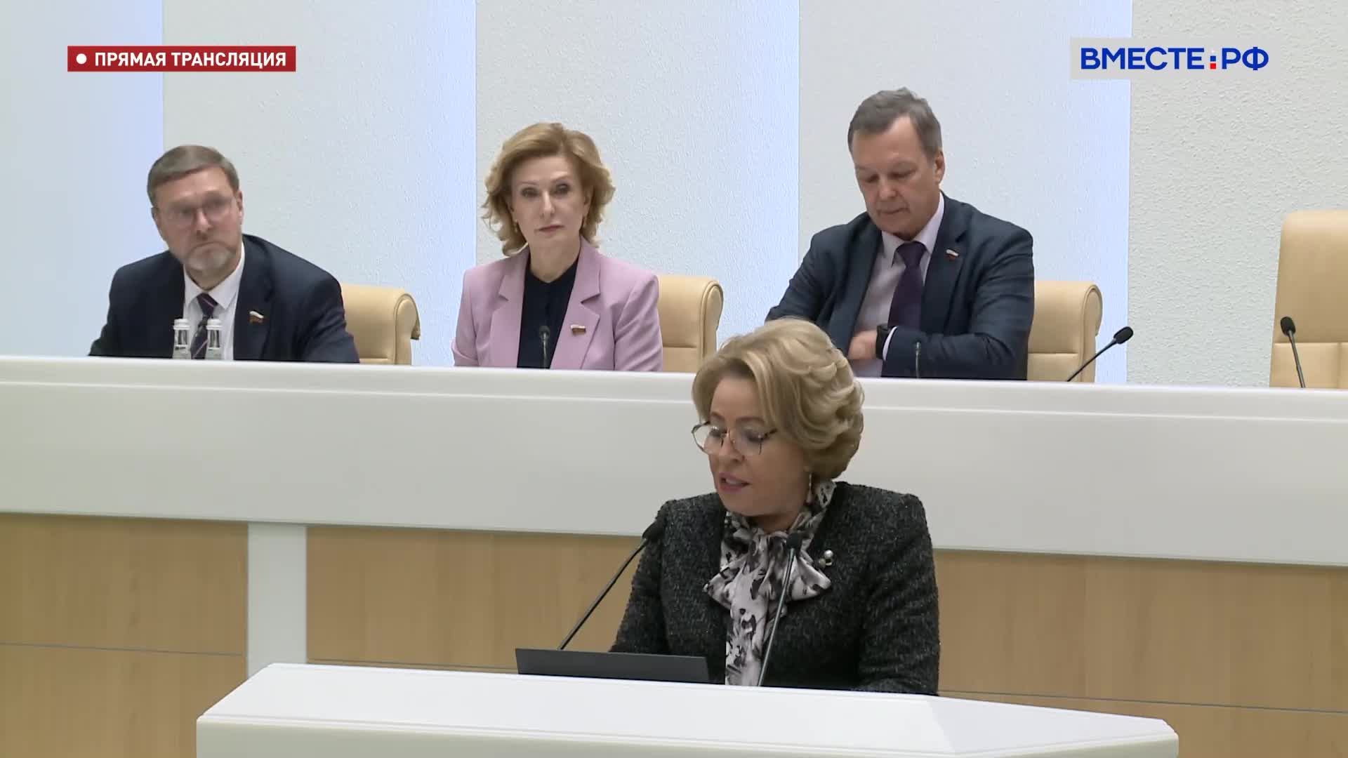 алиментные правоотношения супругов. материальное положение примеры. материальный уровень семьи виды.