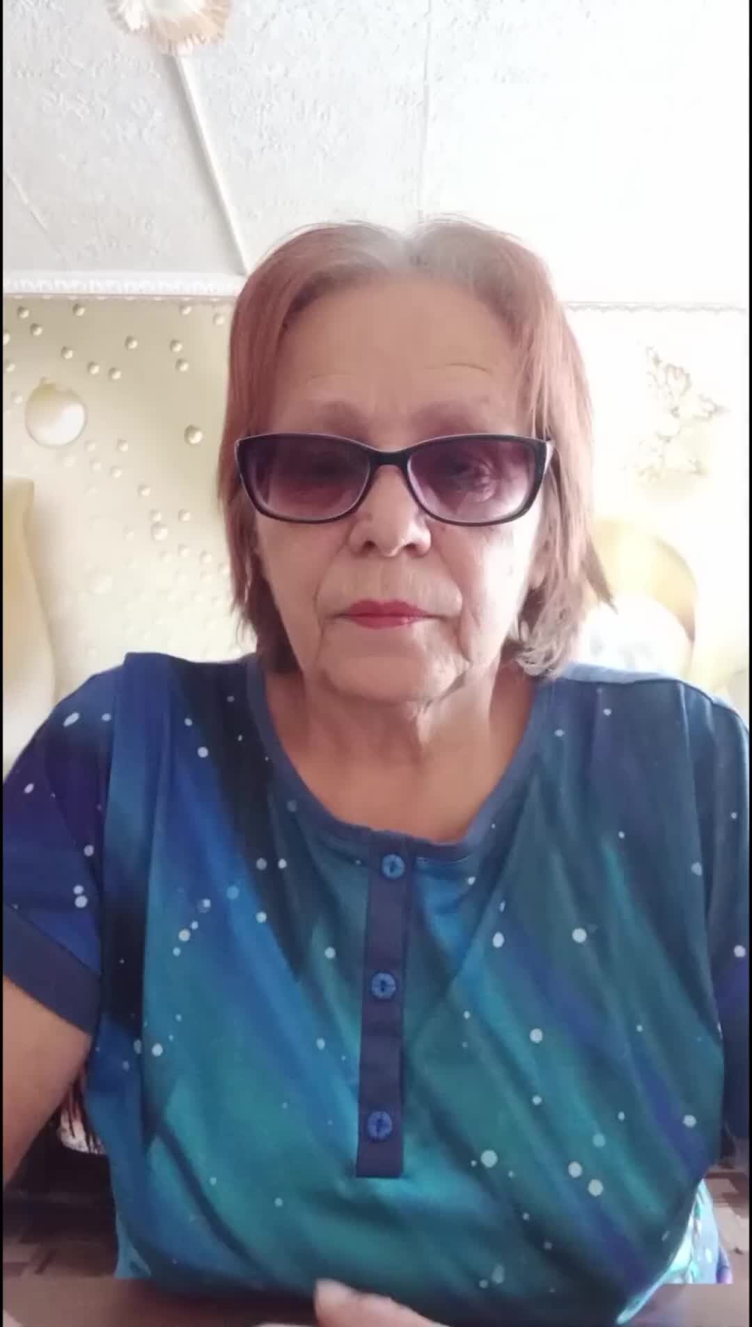 Не надо запрещать самостоятельно есть малышам. Поментка о безопасности. Нельзя в жизни ребенка. Памятка безопасность дома для детей. Воспитание ребенка.