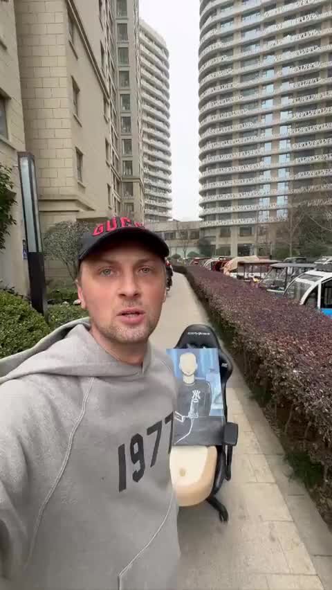 Последний рывок мотивация. Последний рывок. Остался последний рывок старый новый год прикольные. Открытки последний рывок старый новый год. Со старым новым годом юмор.