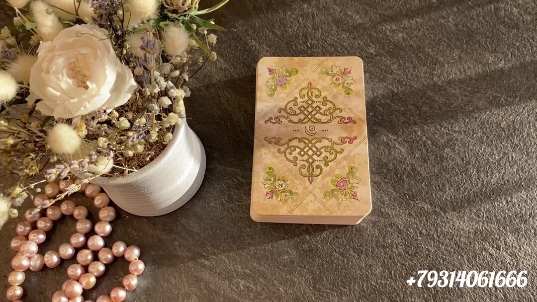 Таинственная дверь. Закрой дверь счастье. Открытая дверь. Дверь в счастье. Одна дверь закрывается другая открывается.