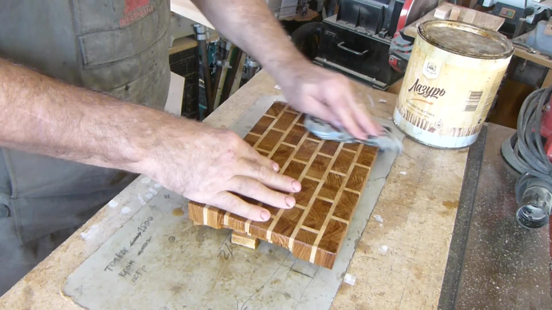 поделки из подручных материалов своими руками. украшение торта мастер класс для начинающих. как сделать из бумаги цветок розу. украшение торта сердечками. Hjpsиз гофрированной бумаги.