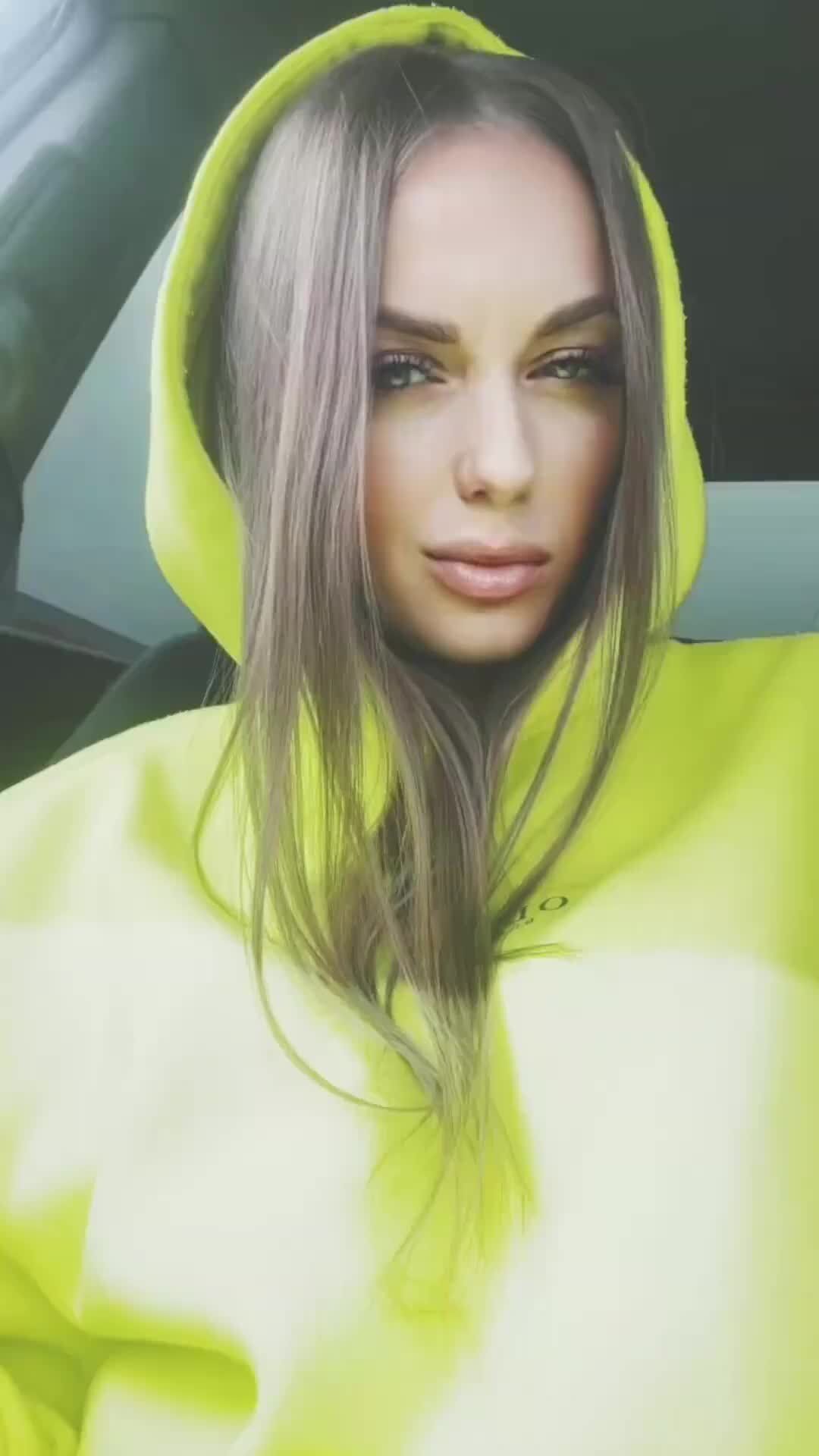 Желая зла другим афоризмы. Добра тем,кто мне желает зла. Желающий зла другим. Кто счастлив сам другим зла не желает. Желать зла.