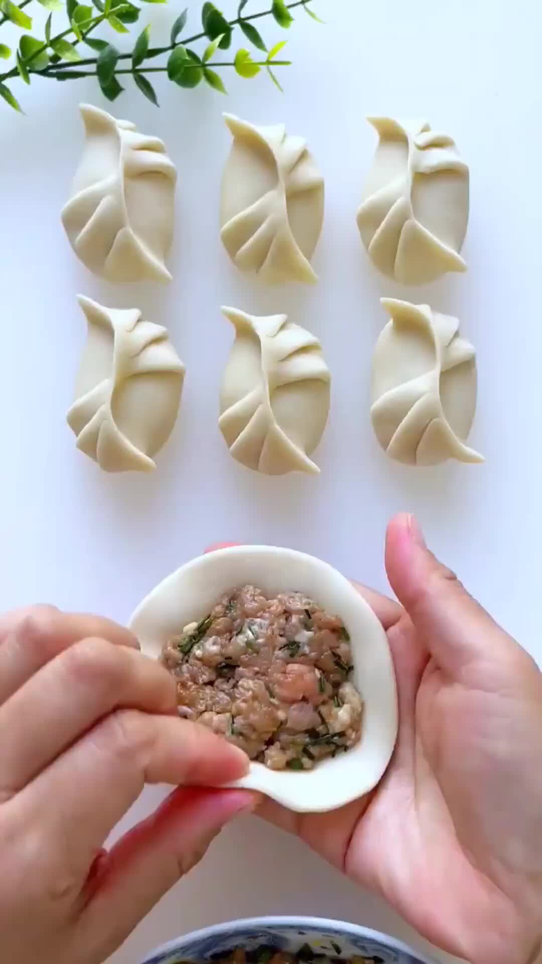 Как красиво лепить манты руками пошагово