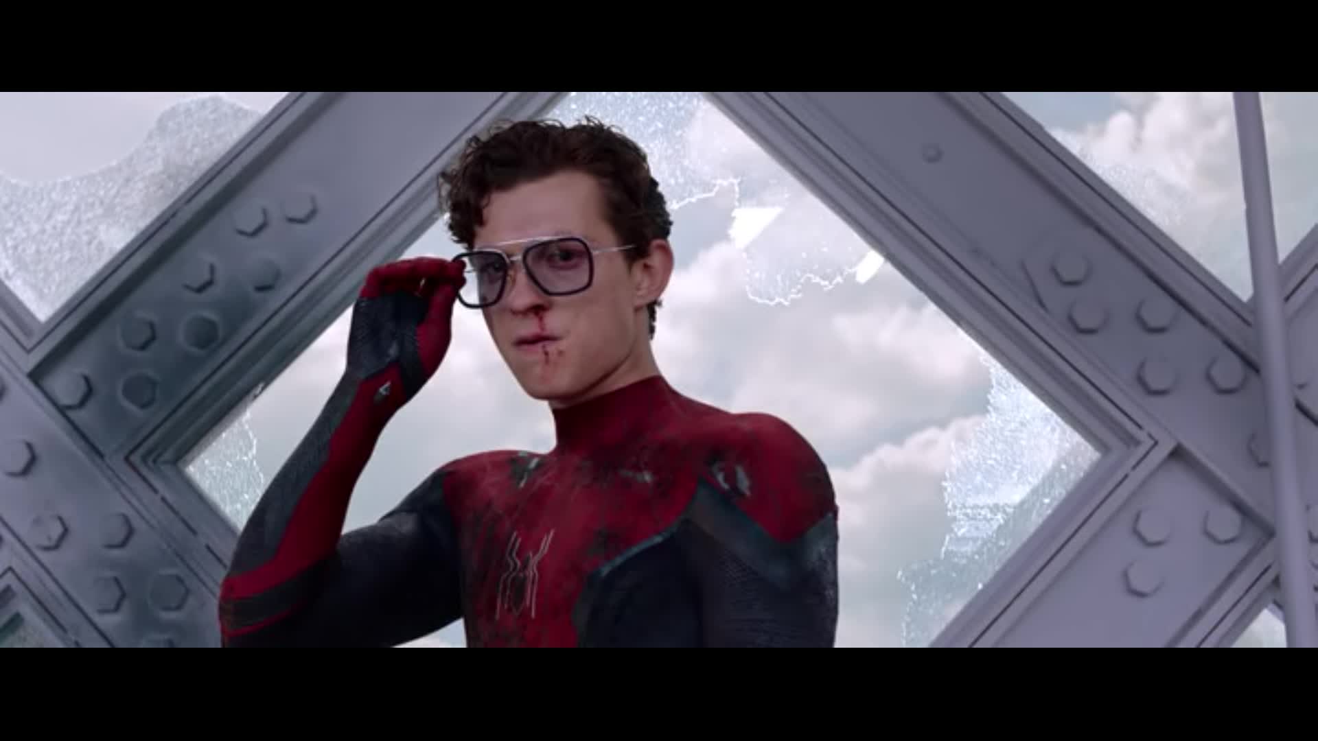 том холланд человек паук возвращение домой. человек паук 1 дом. человек паук возвращение домой и вдали от дома. том холланд 4к. человек паук 1 дом.