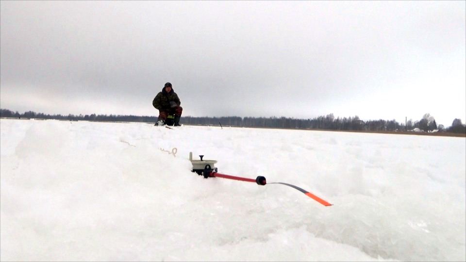 пойманная щука весной. места для рыбалки на гребном канале. рыбалка в ноябре. новоладожский канал рыбалка. особенности рыбалки на канале.