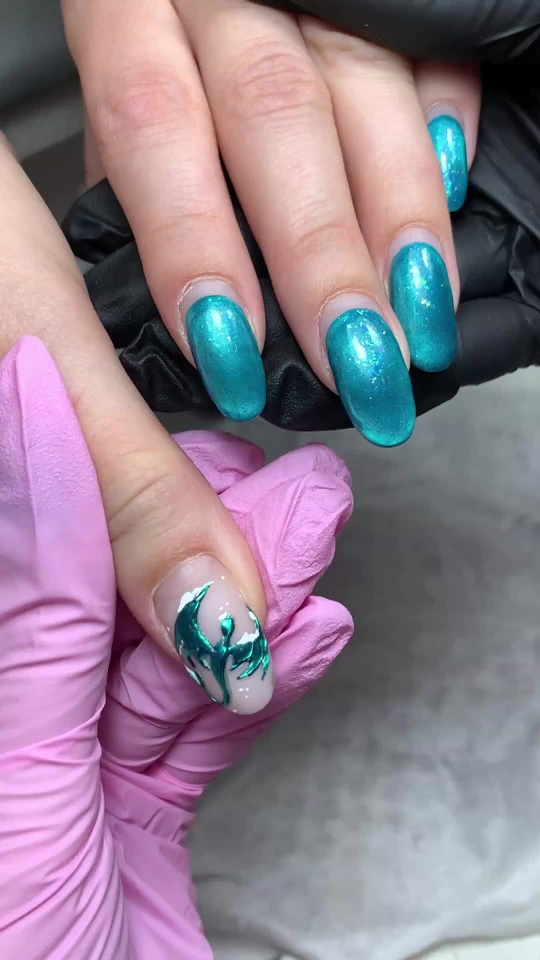 tanyaa_nails | мастер класс сердечки с фольгой / жесткие базы для  укрепления / красный маникюр | Дзен