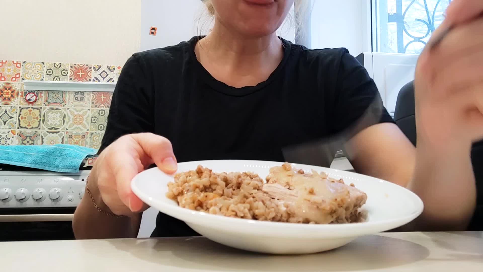 индюшатина фарш. фарш из бедра курицы. фарш свиной. фарш из курицы. рубленные куриные котлеты в духовке.