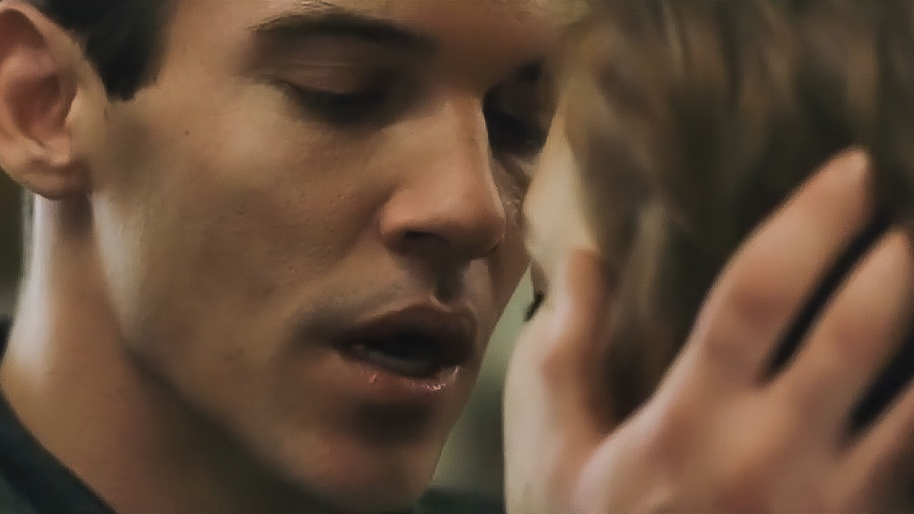 Жена прощает ему всех любовниц название. Цитаты про жену со смыслом. Жена прощает ему всех любовниц название. Цитаты про пассию. Женщина между двумя мужчинами.