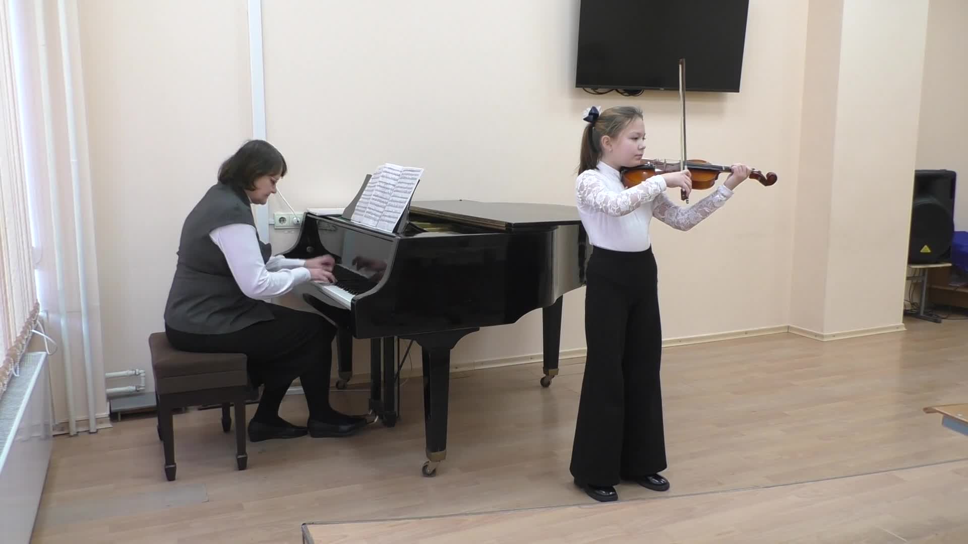 учащейся дши. музыкальная школа 55 новокузнецк. форма в школе искусств. дши 55. дши 55.