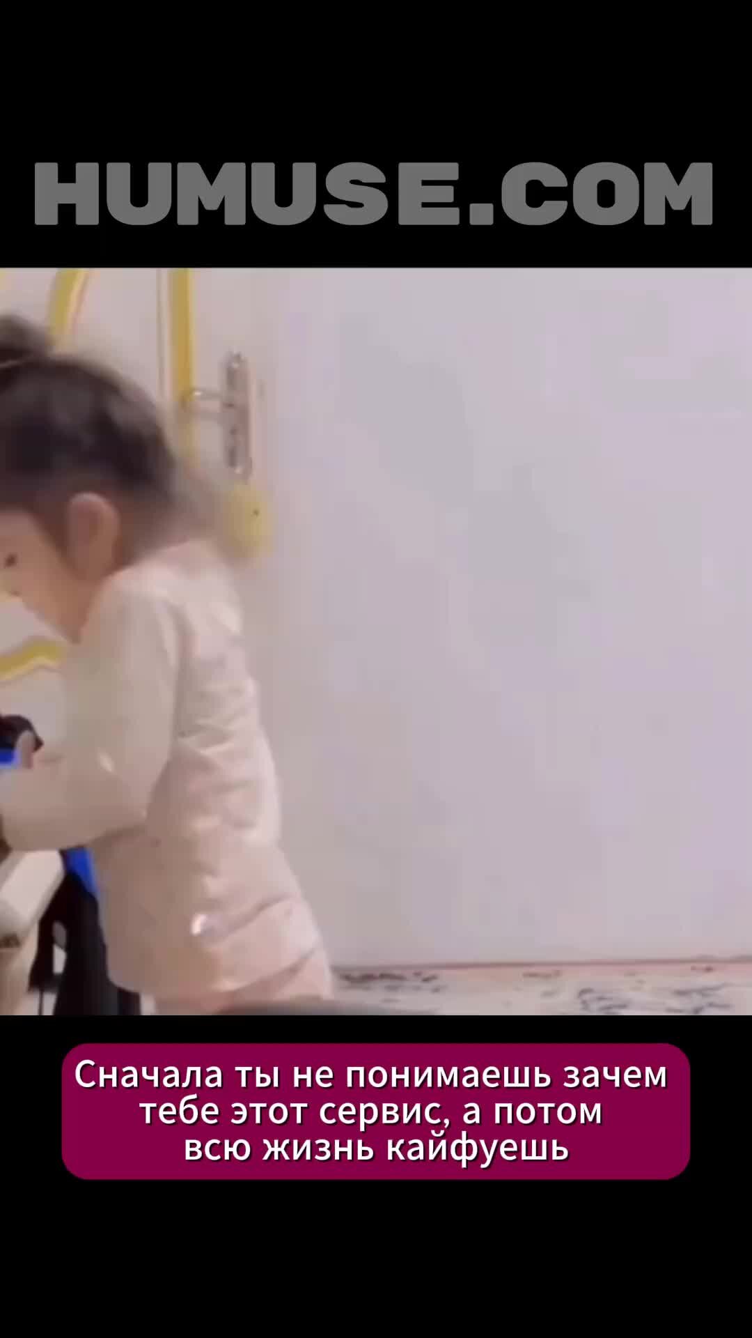 Текст маленькие девочки. Соня гончарова. Виктория старикова чудак. Девочка красиво поет. Маленькая девочка поет.