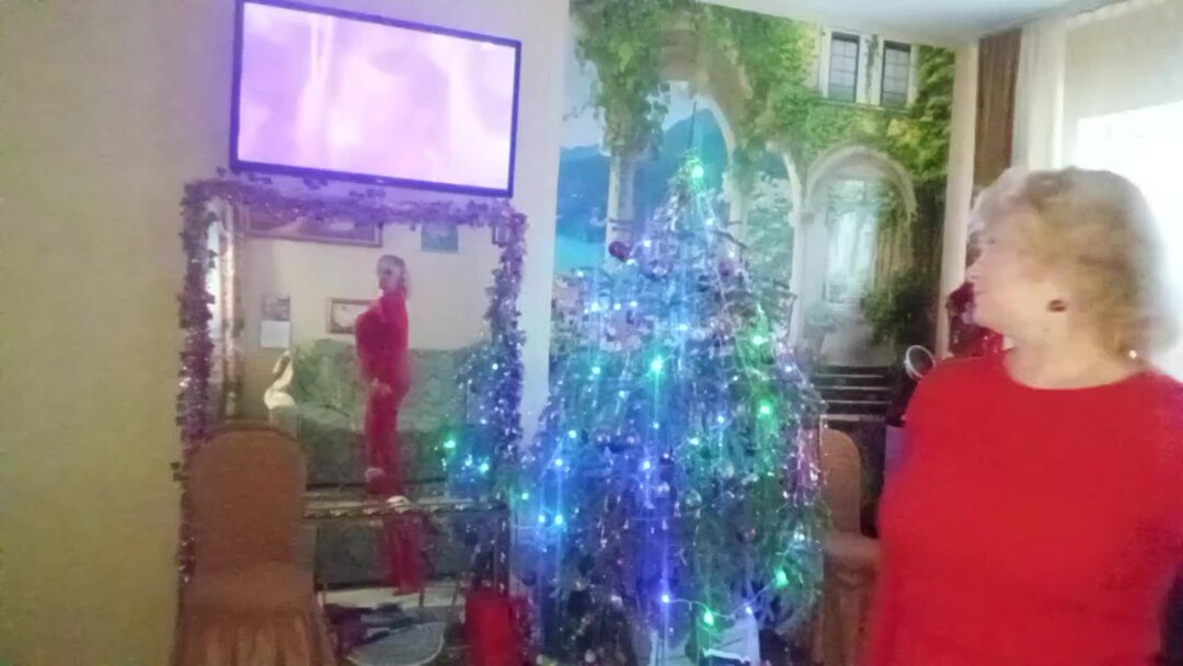 Тебе с любовью. Надеюсь когда нибудь сбудется. Девушка на качелях. Что если мечты сбываются цитаты. Сон мечта встреча.