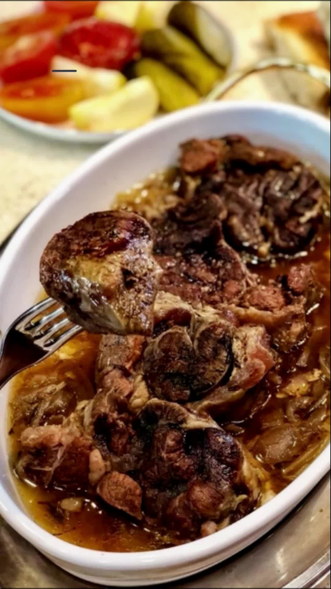 Сколько варится говядина. Холодец из свиных. Сколько варить голяшку говяжью. Сколько варить голяшку говяжью. Сколько варить говядину.