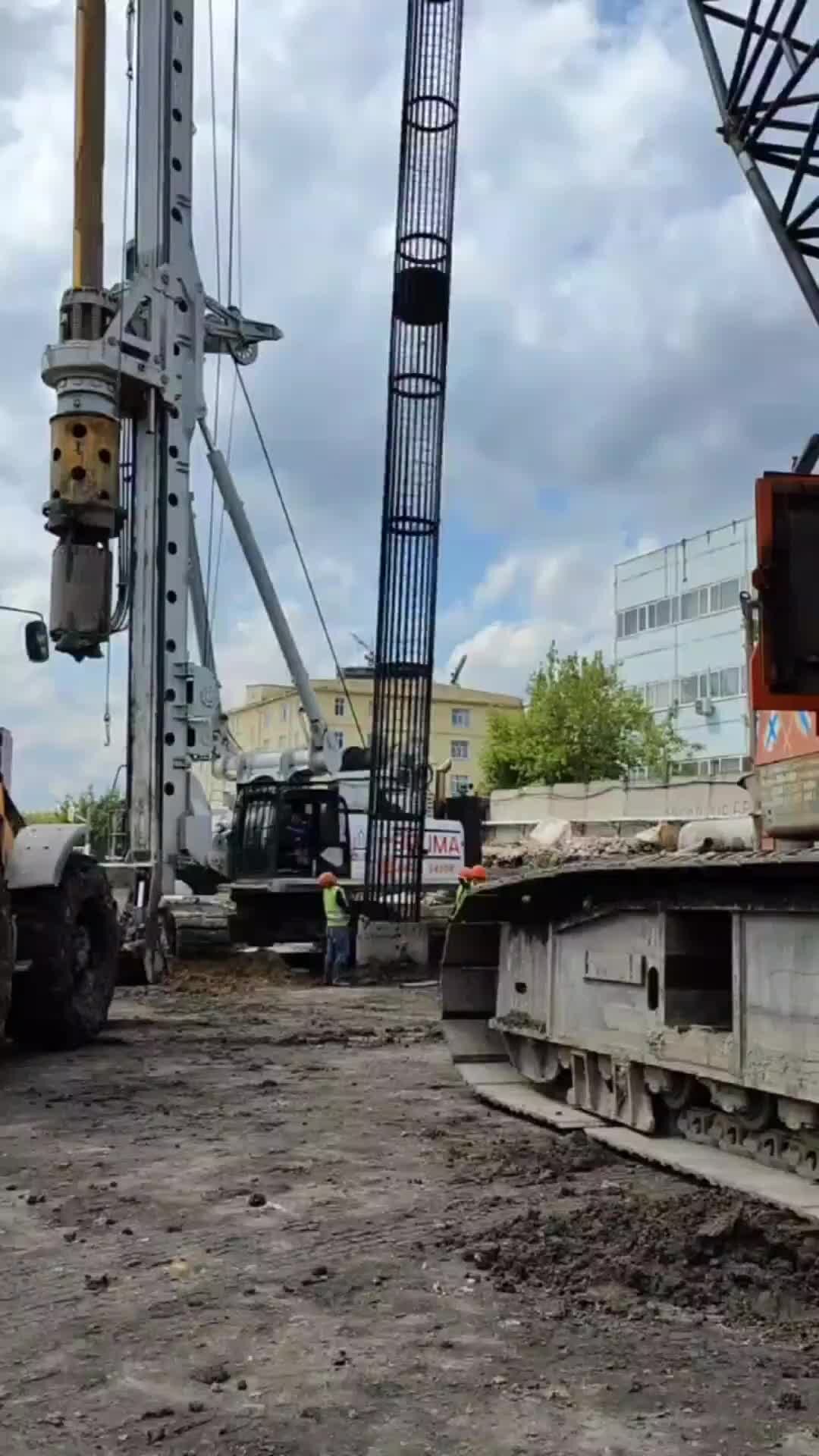 ФУНДАМЕНТАЛЬНО | Работа буровой установки под сваи. Большая стройка. | Дзен