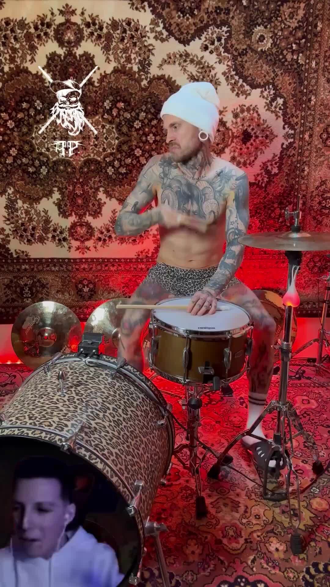 Teufelslied. Чертова песня. Чертов андрей алексееевка. Чертова песня. Teufelslied текст.