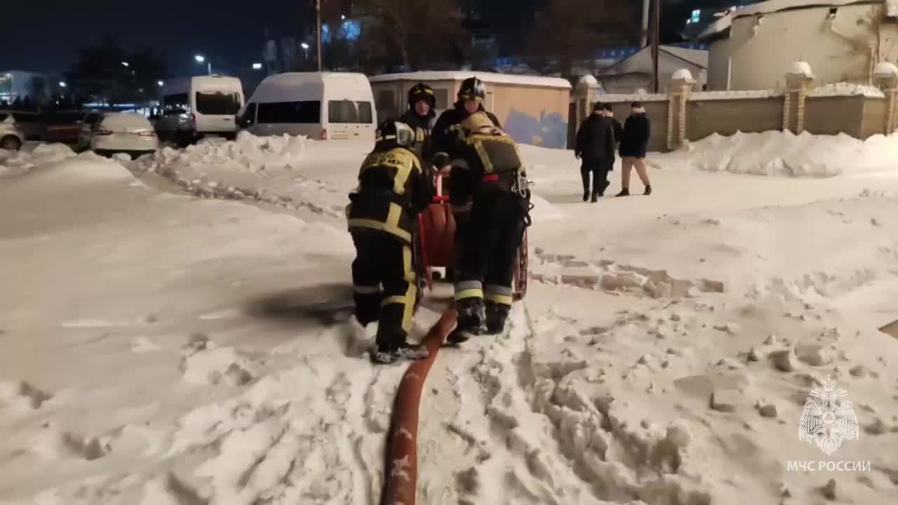 Пожарный гидрант подъезд Пожарный гидрант подъезд