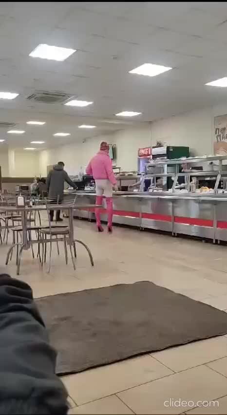 повар в столовой. работники столовой. столовая рудник северный. поварской цех. работник столовой отзывы.