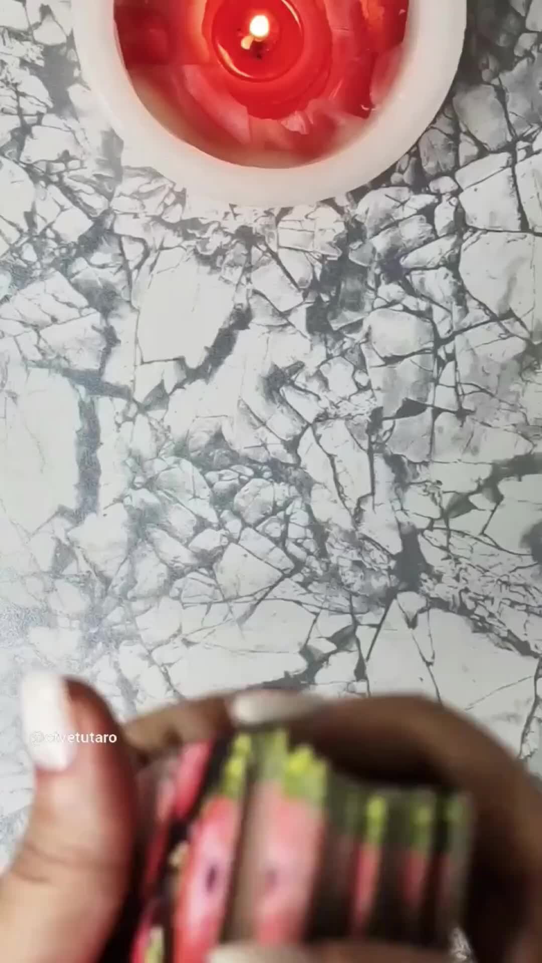 что ждёт меня сегодня гадание онлайн. гадать на таро на ближайшее будущее. календарь для гадания. девушки гадают на суженого. примеры святочных гаданий.