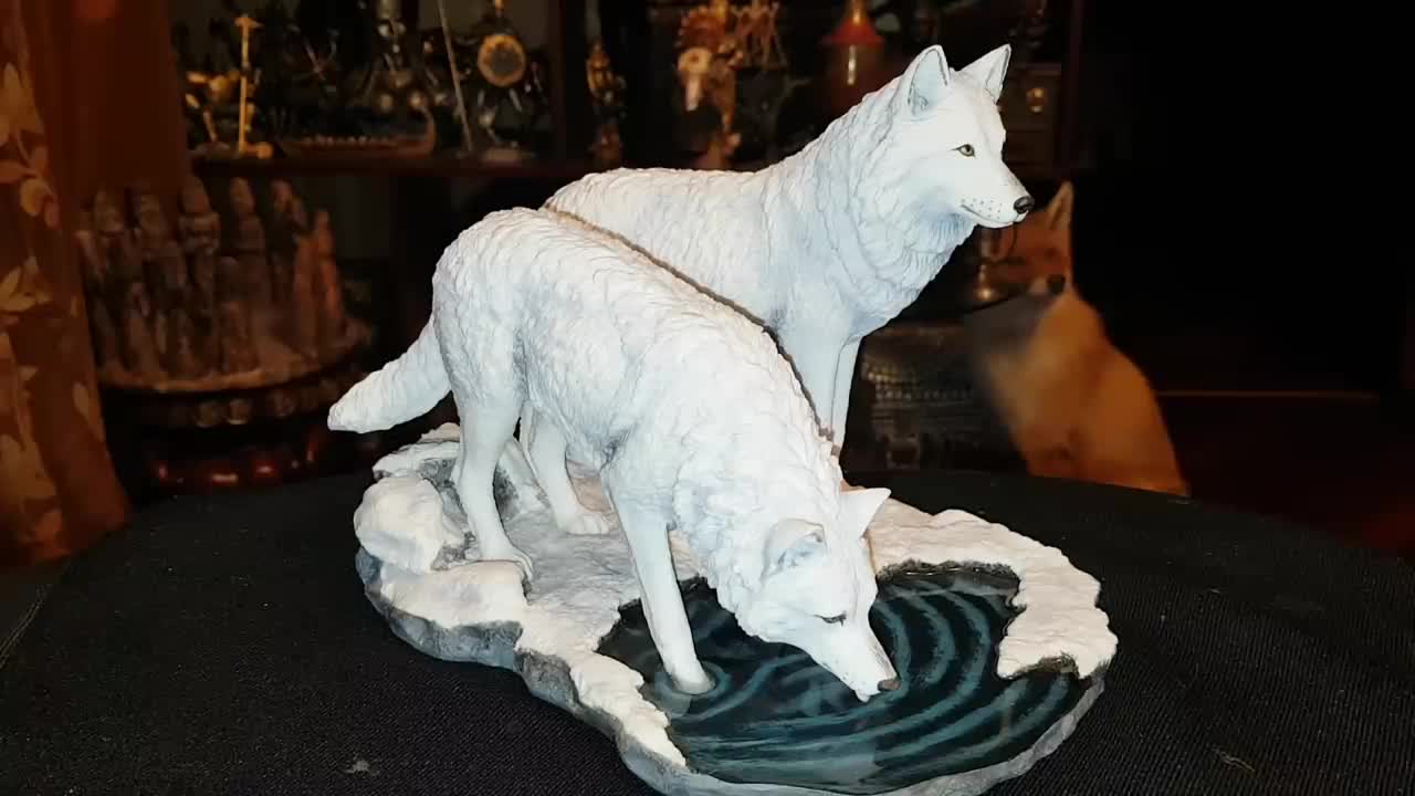 удачи и радости вам. счастье в ладонях. домовенок с пожеланиями. оберег магнит на холодильник. домовой оберег.