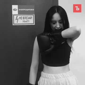 пообщаться с девушками по веб камере. замаскировать камеру. хочу девушку в камере. девушки в общественном туалете. хочу девушку в камере.