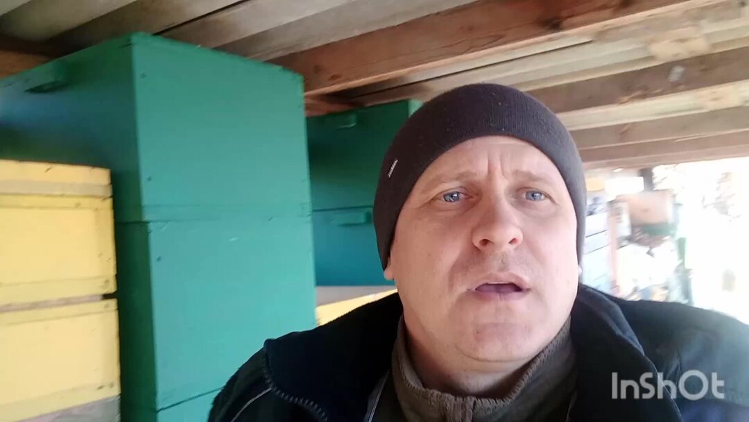 Прямая лежит в плоскости. Если прямая пересекает одну из двух параллельных. Прямая в математике определение. Пересечение прямой и отрезка. Пересечение отрезков.