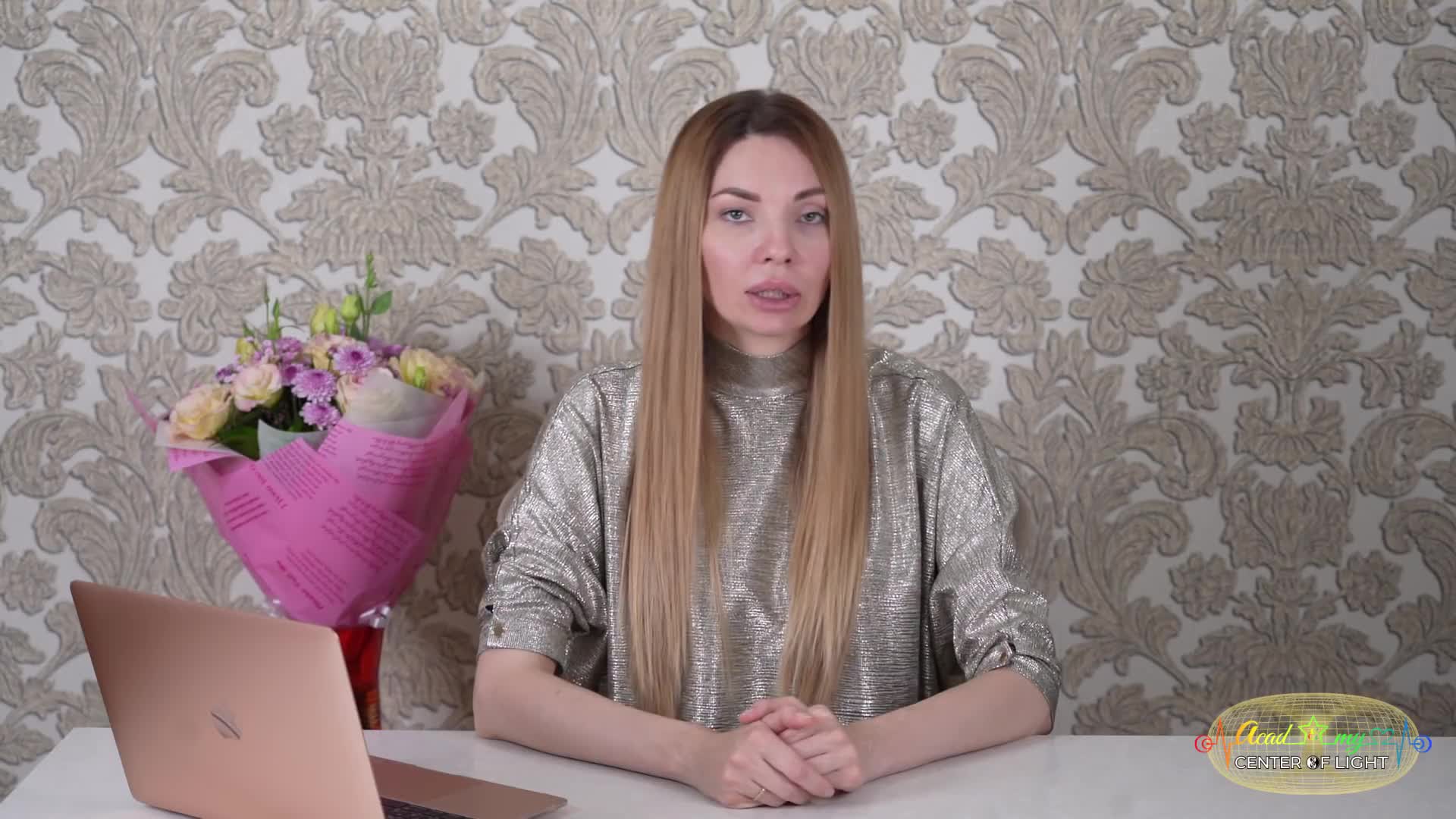 распознать ложь по глазам. как погят что человек врёт. как понять что человек вред. как понять что человек врет психология. распознавание эмоций.