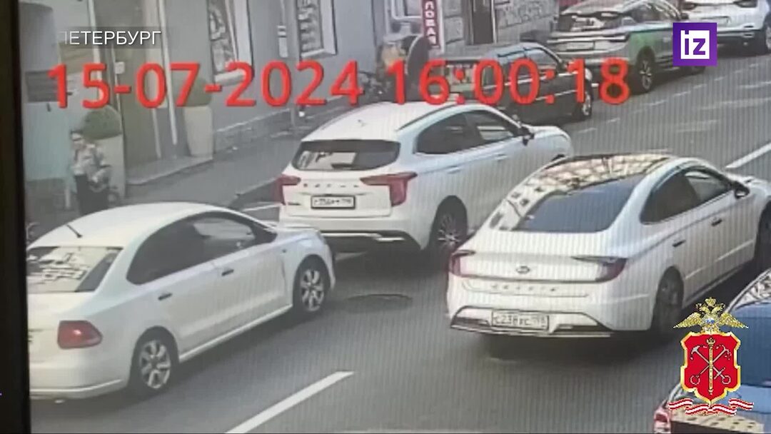 Мам я машину разбил. Мама возле дорогой машины. Мам я машину разбил. Школьники разбили машину шевроле. Разбила машину мужа.