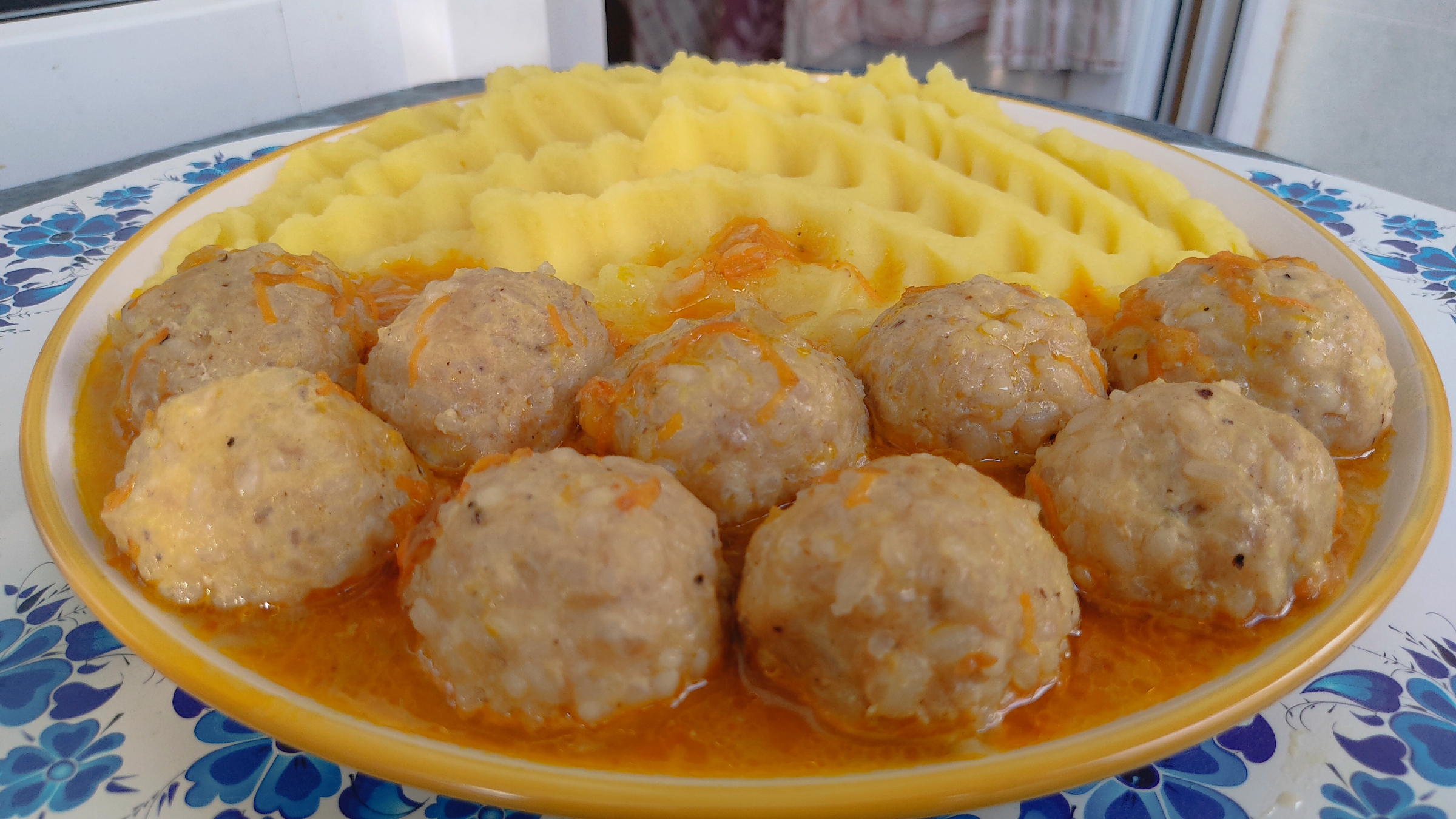 Соленые сары. Глина гулбото описание сорта. Курут башкирский. Галофиты мертвого моря. Курт казахское блюдо.