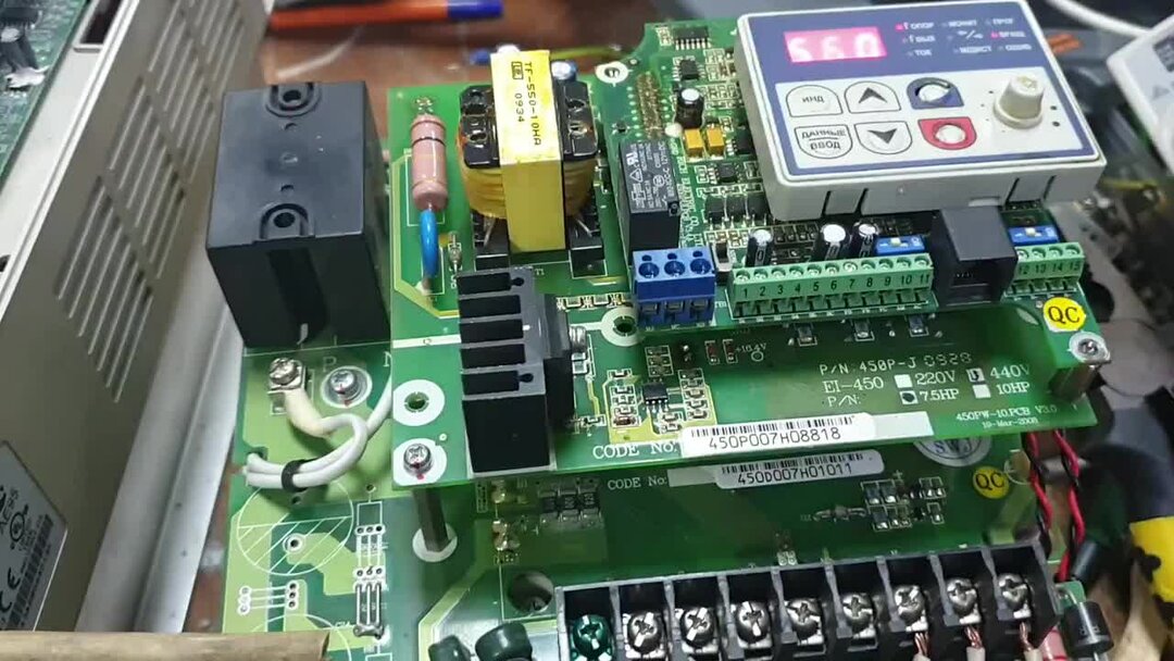 Ошибка 3-1 в глюкометре аккучек. Ошибка глюкометра е4. Чек актив глюкометр ошибка е5. Ошибка на глюкометре. Ошибка е на глюкометре.