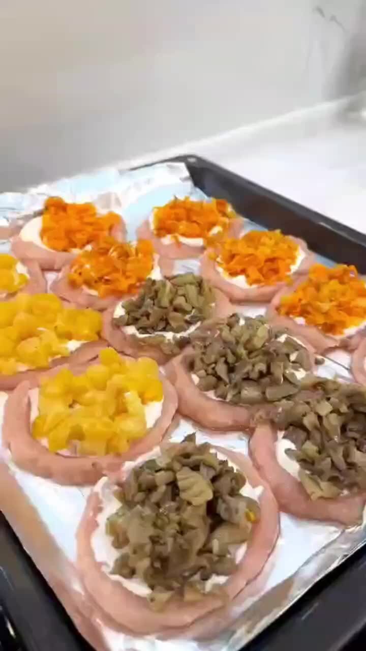 Борщ рецепт. Рецепты на карточках. Три разных рецепта. Салаты с описанием приготовления. Вкусные рецепты картинки.