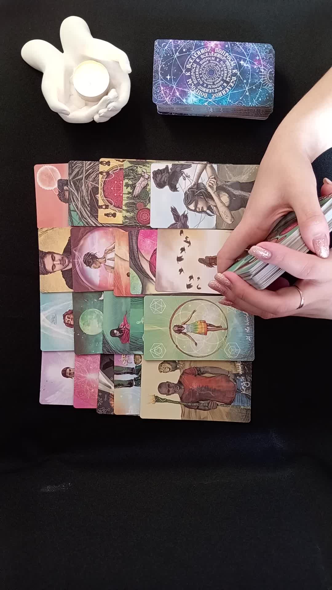 карта таро королева жезлов. королева жезлов райдер уэйт. таро кроули королева жезлов. перевернутая королева королева жезлов. карты таро королева булав значение.