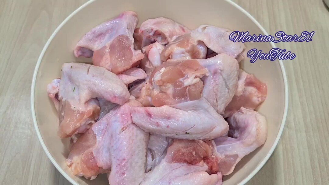 крылья куриные. крылья и голени в духовке. куриные крылышки маринад приготовить. крылья куриные. куриные крылья на мангале.