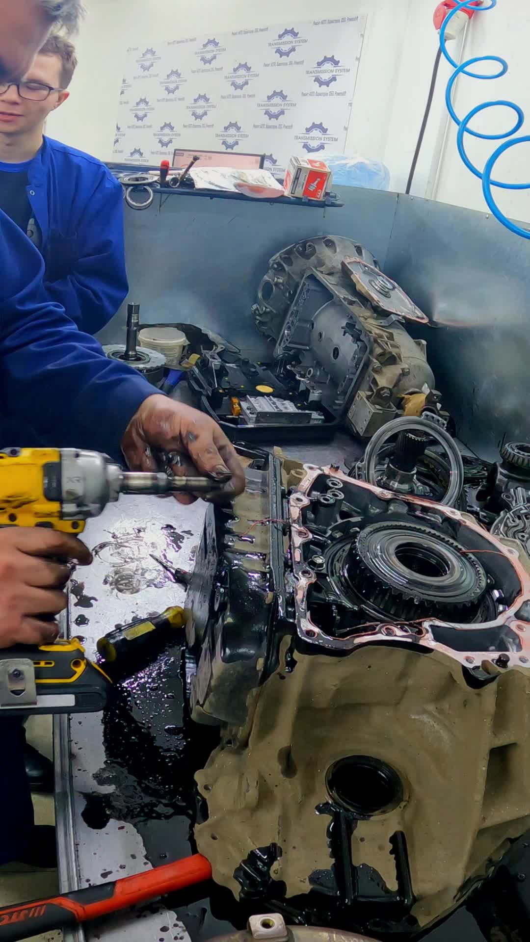 Переборка коробки. Ремонт автоматической. Диагностика коробка передач. Акпп4 dl2. Переделка механики в автомат.