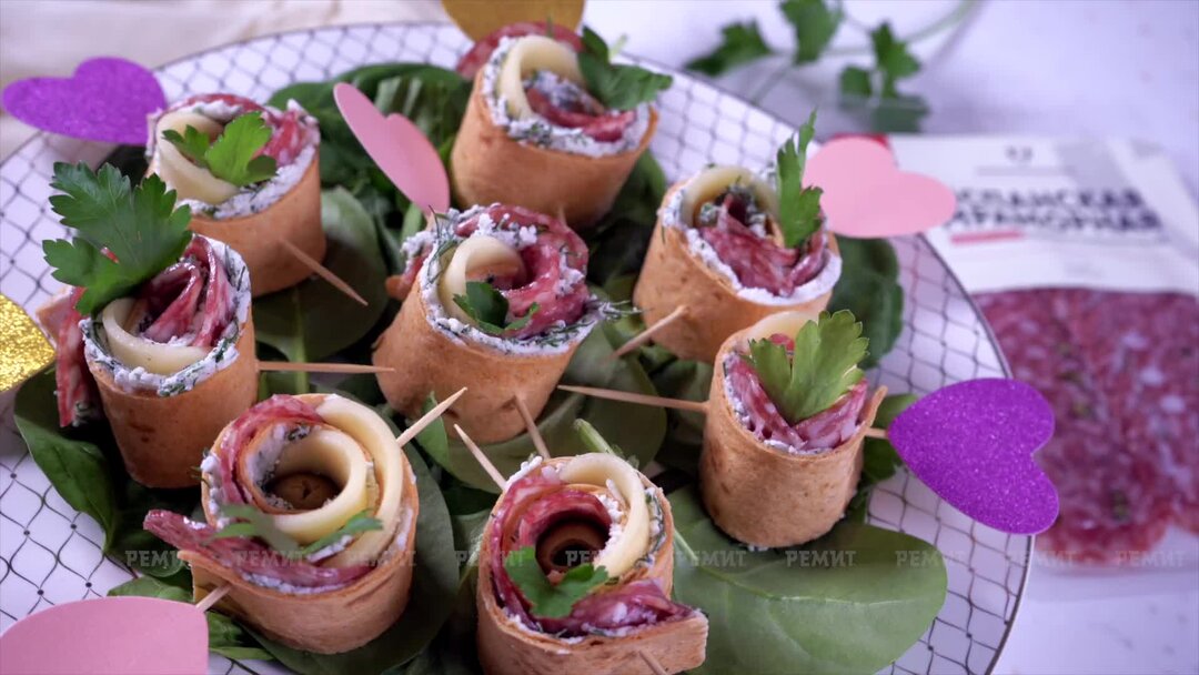 Санкт-петербург большая морская улица 18 империя кейтеринг. Канапе с мясом. Фуршетный стол. Фуршет на шпажках. Канапе на заказ с доставкой.