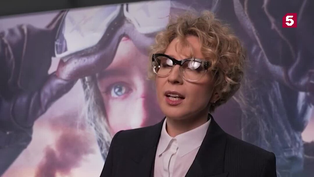 Приколы стеснительность женщины. Женщина может смотреть на три вещи. Можно я дам. Мужчина и женщина стихи. Прикольные слова девушке.